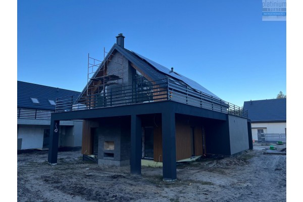 bialski, Biała Podlaska, Porosiuki, Dom Leśny od strony lasu z dwoma kominkami